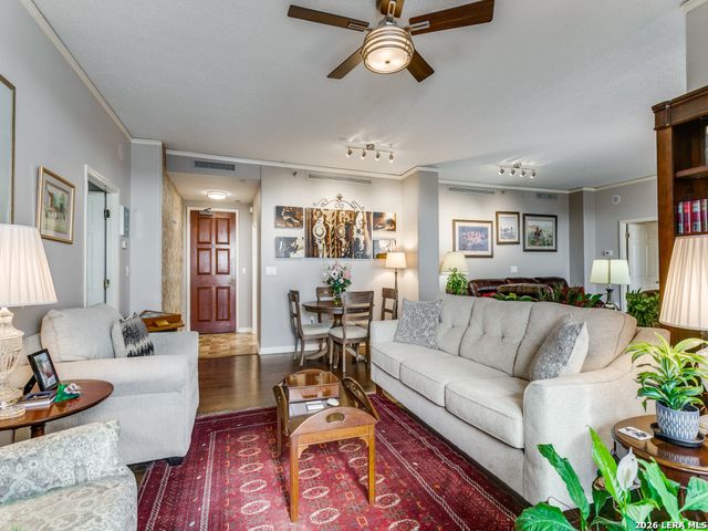 1 Towers Park Ln Apt 1617 1618, San Antonio, TX 78209