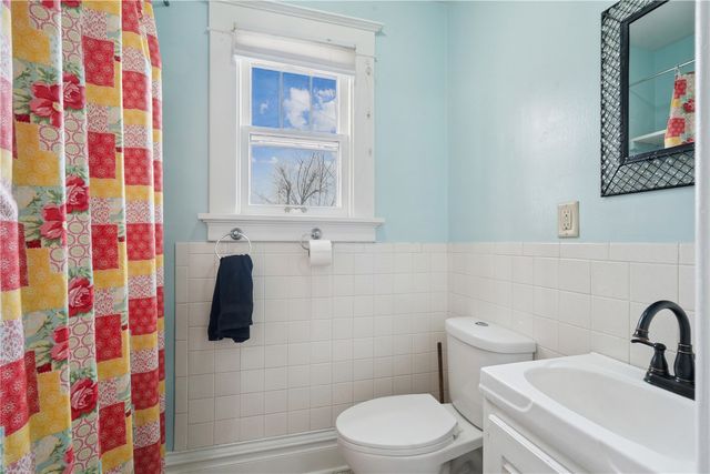 335 18th Street SE, Cedar Rapids, IA 52403