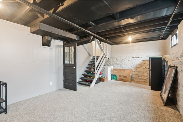 335 18th Street SE, Cedar Rapids, IA 52403