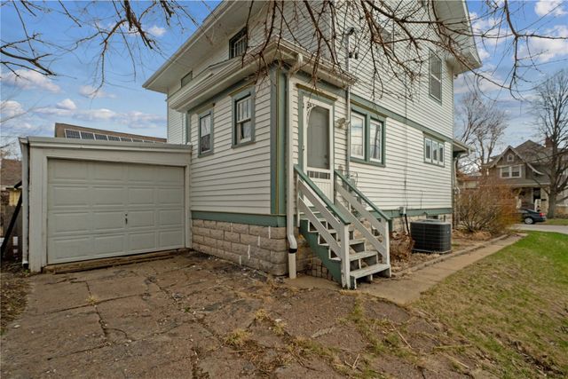 335 18th Street SE, Cedar Rapids, IA 52403