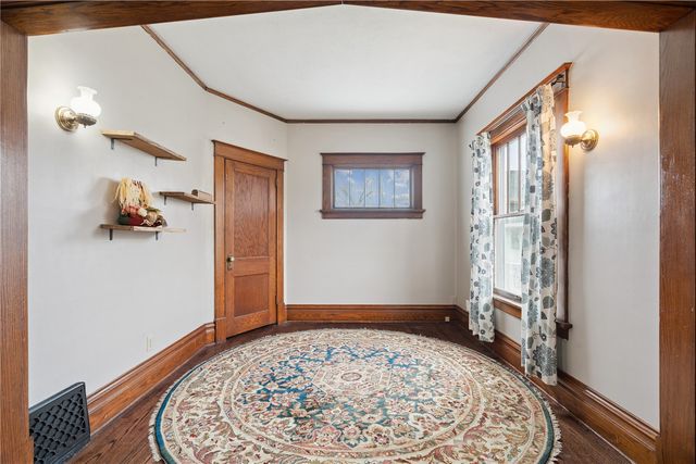 335 18th Street SE, Cedar Rapids, IA 52403