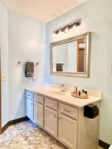 624 Kimberlite Street, Tiffin, IA 52340