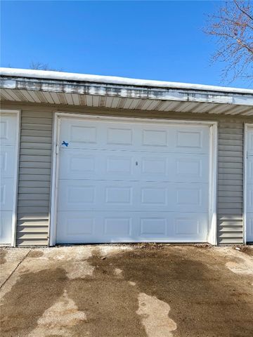 624 Kimberlite Street, Tiffin, IA 52340
