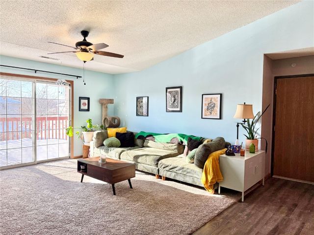 624 Kimberlite Street, Tiffin, IA 52340