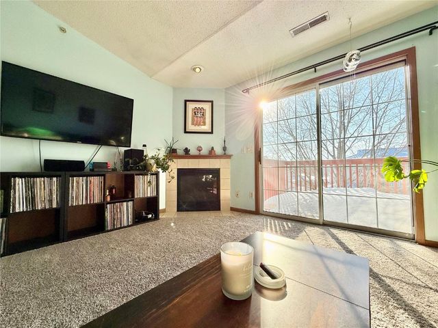 624 Kimberlite Street, Tiffin, IA 52340