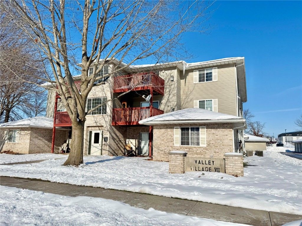 624 Kimberlite Street, Tiffin, IA 52340