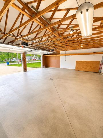 129 Washington, Denver, IA 50622