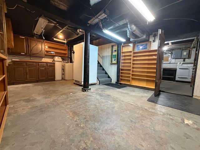 129 Washington, Denver, IA 50622