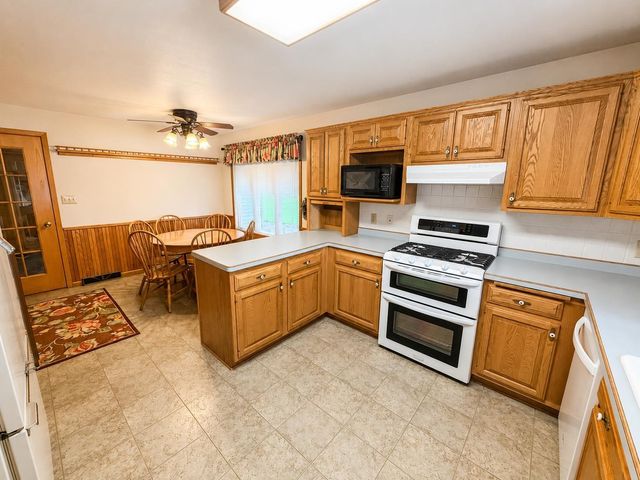 129 Washington, Denver, IA 50622