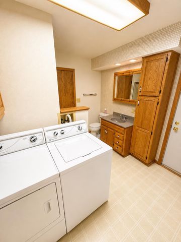 129 Washington, Denver, IA 50622