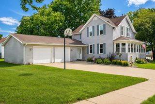 129 Washington, Denver, IA 50622