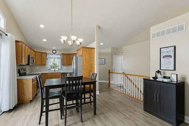 3130 W 34th Street, Davenport, IA 52806