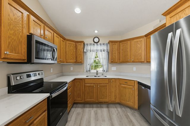 3130 W 34th Street, Davenport, IA 52806