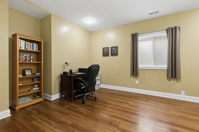 3130 W 34th Street, Davenport, IA 52806