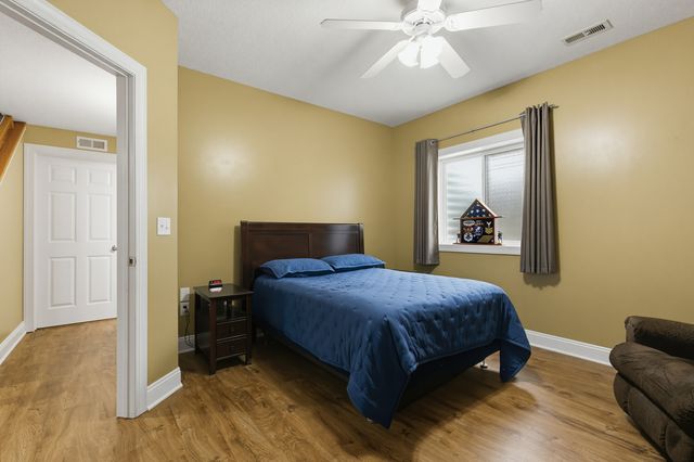 3130 W 34th Street, Davenport, IA 52806