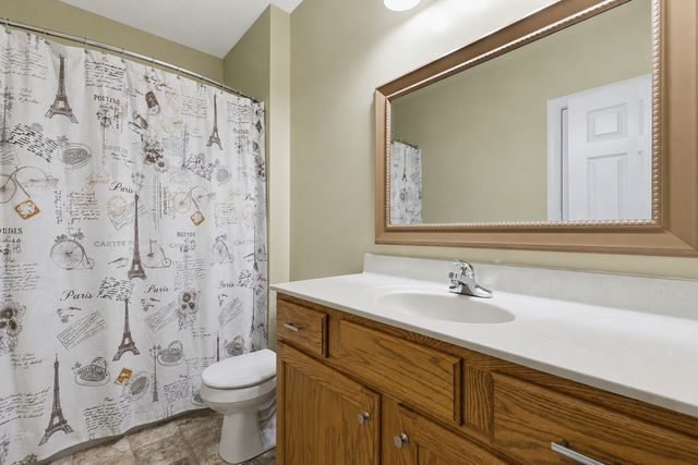 3130 W 34th Street, Davenport, IA 52806