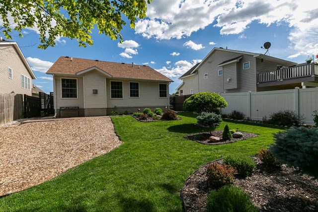 3130 W 34th Street, Davenport, IA 52806