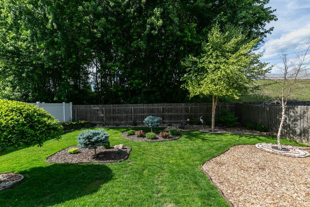 3130 W 34th Street, Davenport, IA 52806