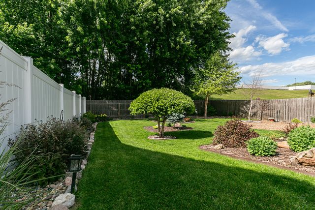 3130 W 34th Street, Davenport, IA 52806