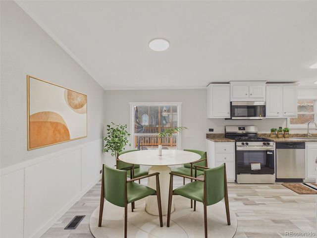 9400 Elm Court, Denver, CO 80260