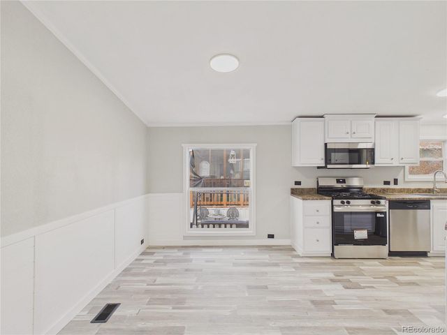 9400 Elm Court, Denver, CO 80260