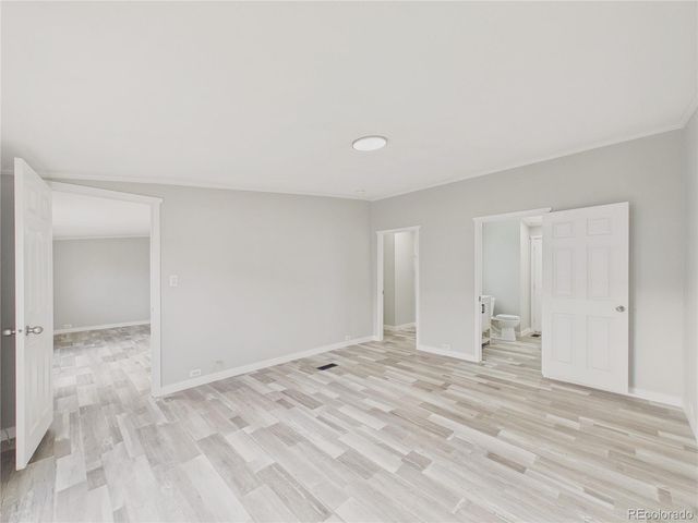 9400 Elm Court, Denver, CO 80260