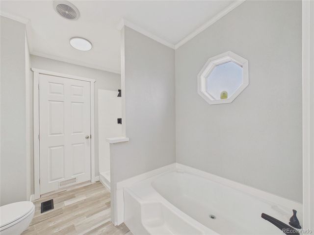 9400 Elm Court, Denver, CO 80260