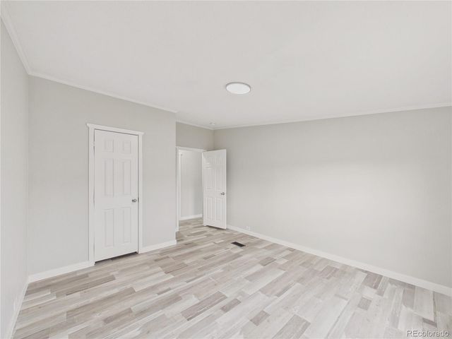 9400 Elm Court, Denver, CO 80260