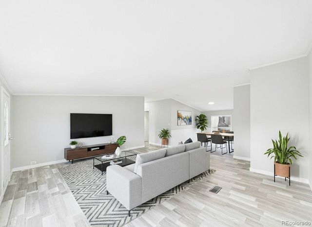 9400 Elm Court, Denver, CO 80260