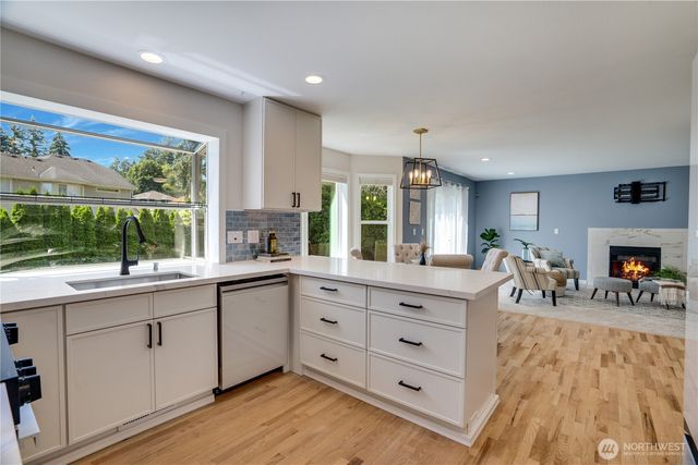 8014 57th Street W, University Place, WA 98467