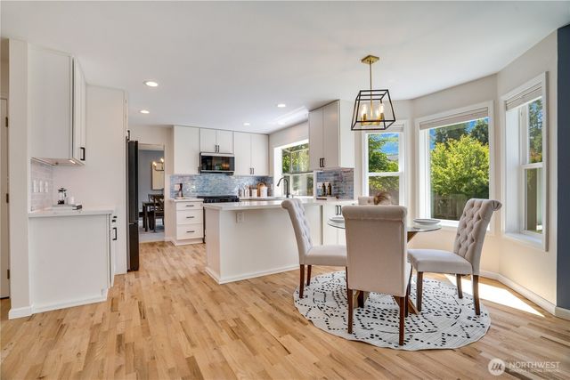 8014 57th Street W, University Place, WA 98467