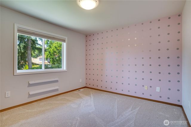 8014 57th Street W, University Place, WA 98467