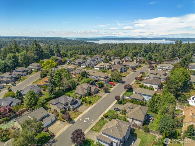 8014 57th Street W, University Place, WA 98467