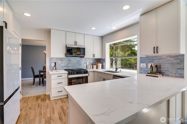 8014 57th Street W, University Place, WA 98467