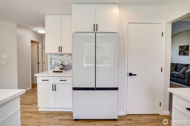 8014 57th Street W, University Place, WA 98467