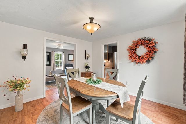 45 Howarth Rd, Oxford, MA 01540