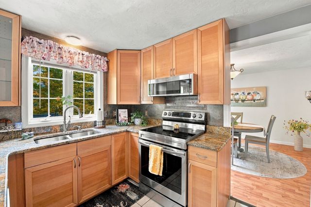 45 Howarth Rd, Oxford, MA 01540