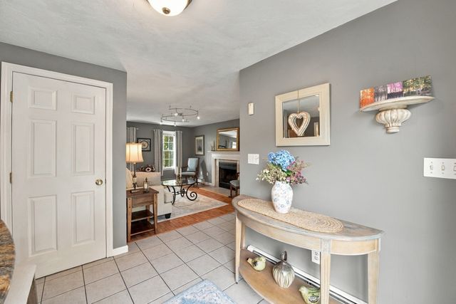45 Howarth Rd, Oxford, MA 01540