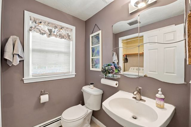 45 Howarth Rd, Oxford, MA 01540