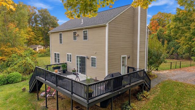 45 Howarth Rd, Oxford, MA 01540