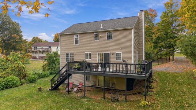 45 Howarth Rd, Oxford, MA 01540
