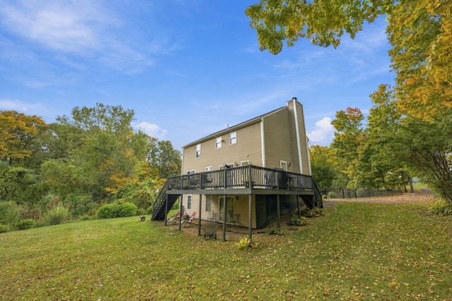 45 Howarth Rd, Oxford, MA 01540