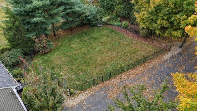 45 Howarth Rd, Oxford, MA 01540