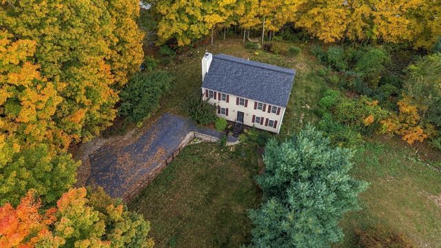45 Howarth Rd, Oxford, MA 01540