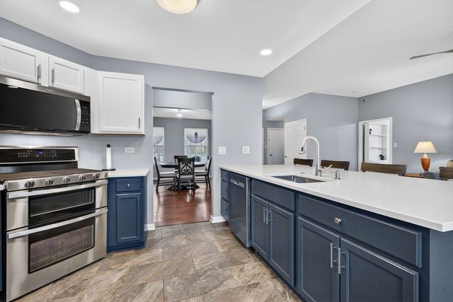 802 Heintz Drive, Shorewood, IL 60404