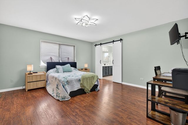 802 Heintz Drive, Shorewood, IL 60404