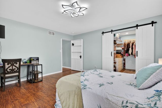 802 Heintz Drive, Shorewood, IL 60404