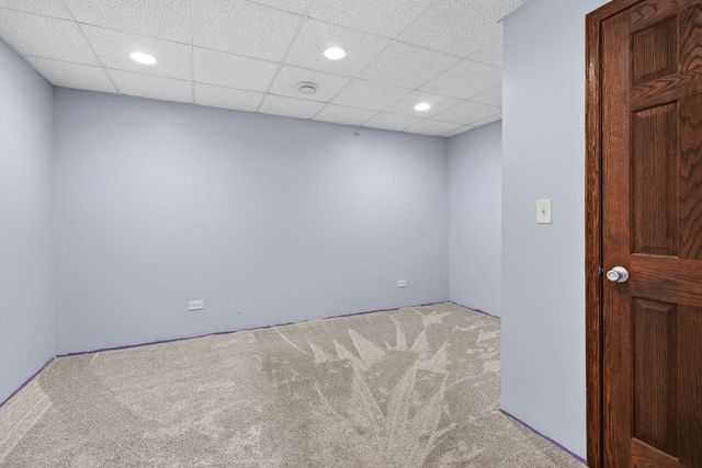 802 Heintz Drive, Shorewood, IL 60404