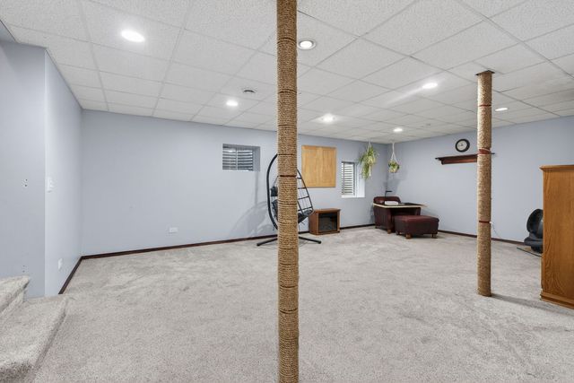 802 Heintz Drive, Shorewood, IL 60404