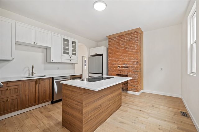 218 Fisk Ave, Avalon, PA 15202
